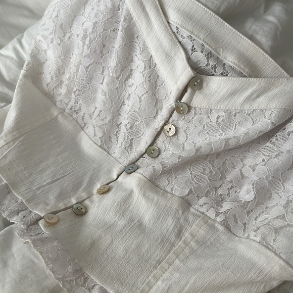 Free People White Lace Crop Top - Picture 2 of 3